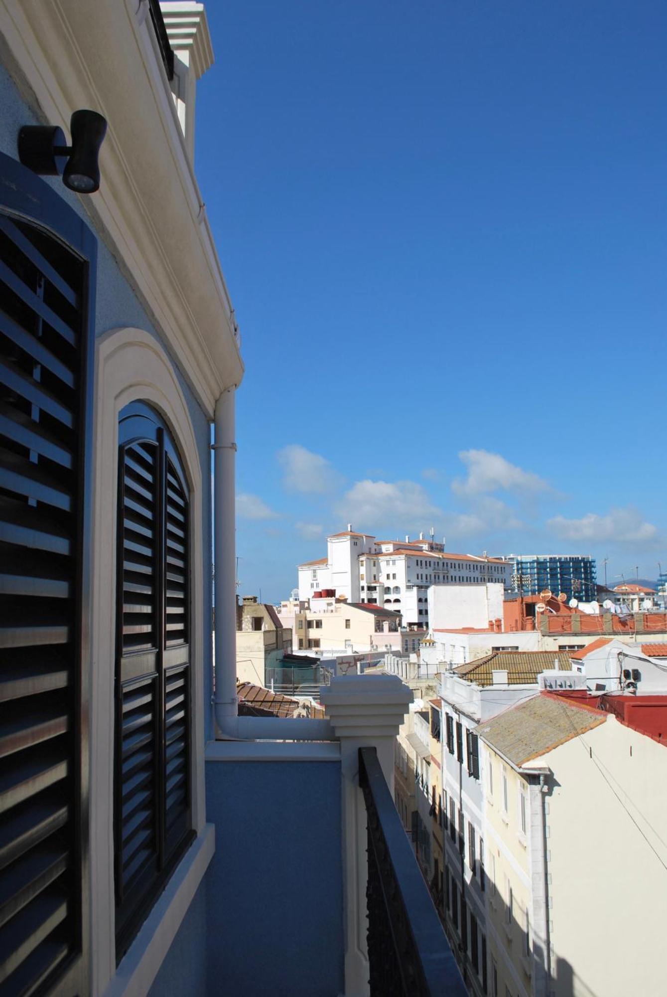 Fabulous City Centre Apartment - Grand Central House Gibraltar Ngoại thất bức ảnh