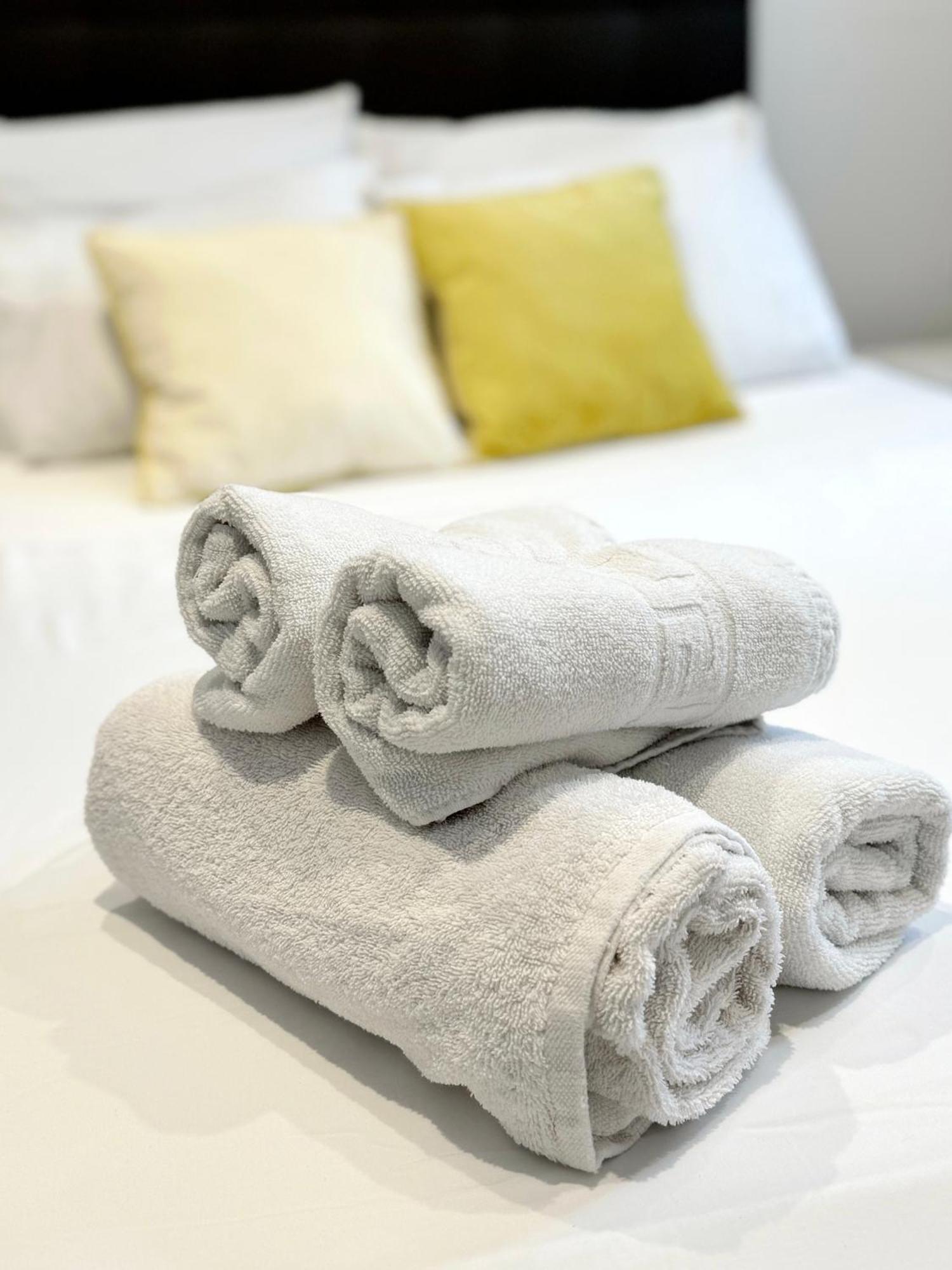 Fabulous City Centre Apartment - Grand Central House Gibraltar Ngoại thất bức ảnh