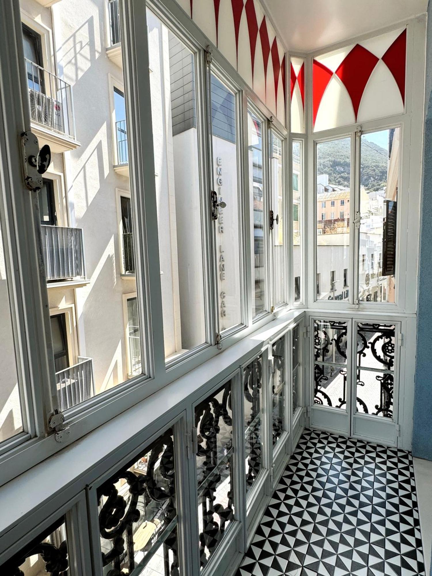 Fabulous City Centre Apartment - Grand Central House Gibraltar Ngoại thất bức ảnh
