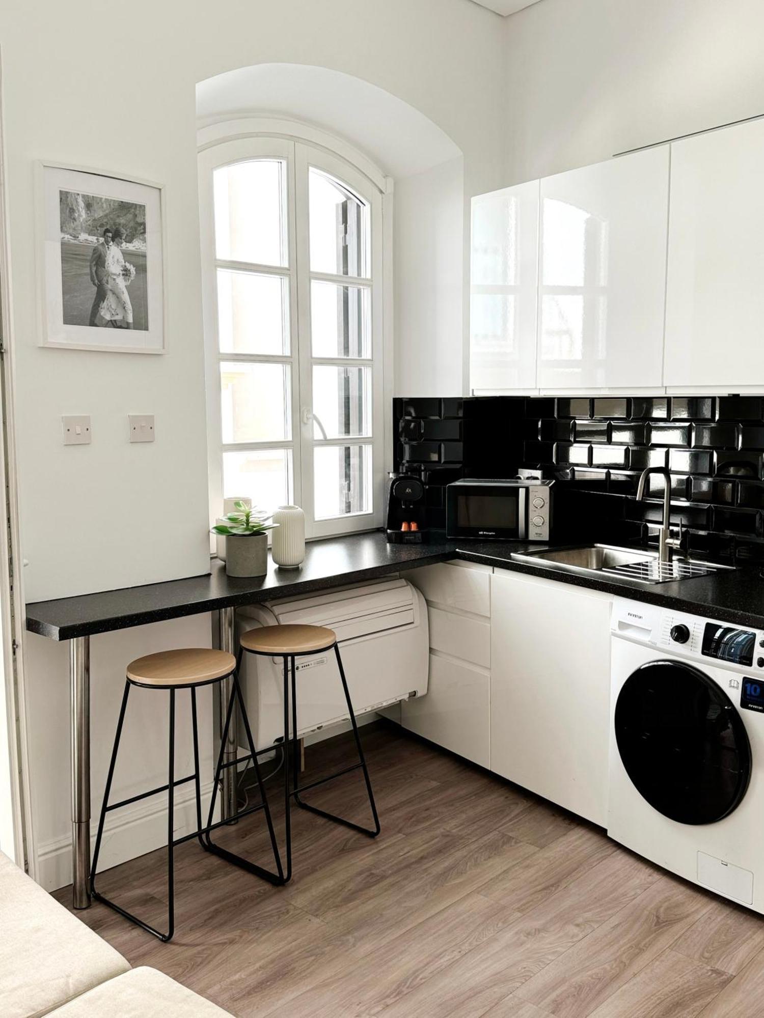 Fabulous City Centre Apartment - Grand Central House Gibraltar Ngoại thất bức ảnh