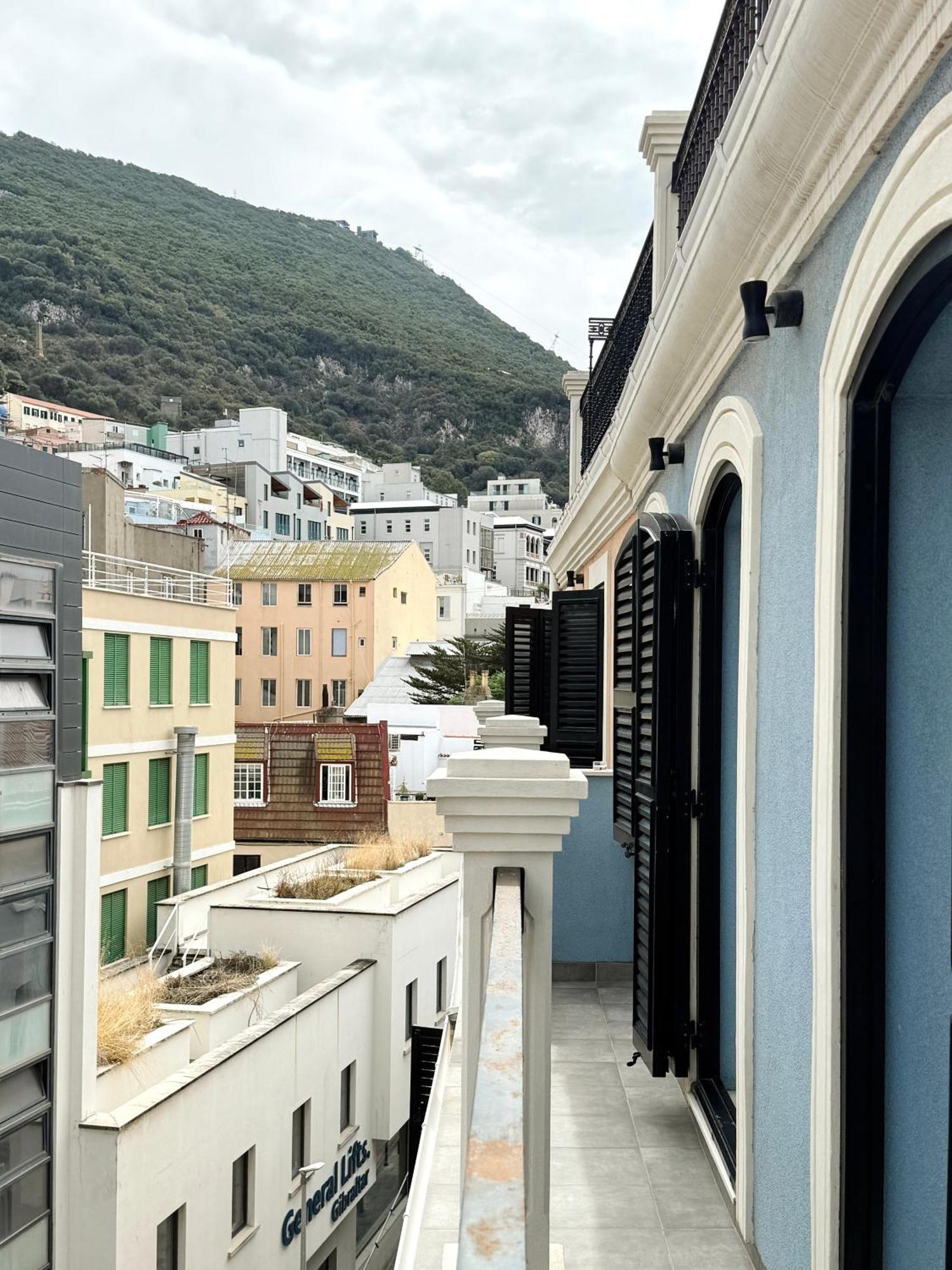 Fabulous City Centre Apartment - Grand Central House Gibraltar Ngoại thất bức ảnh