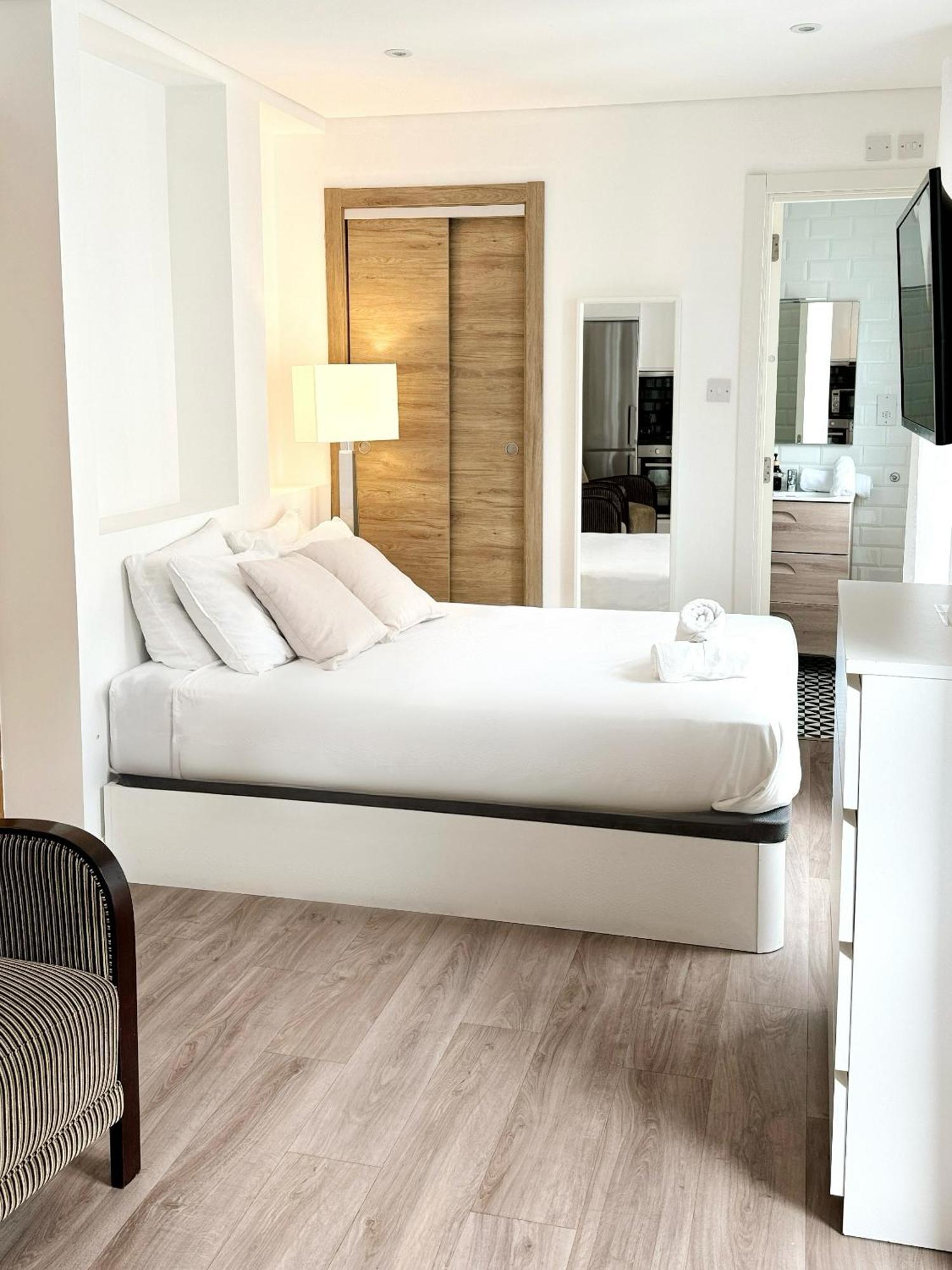 Fabulous City Centre Apartment - Grand Central House Gibraltar Ngoại thất bức ảnh