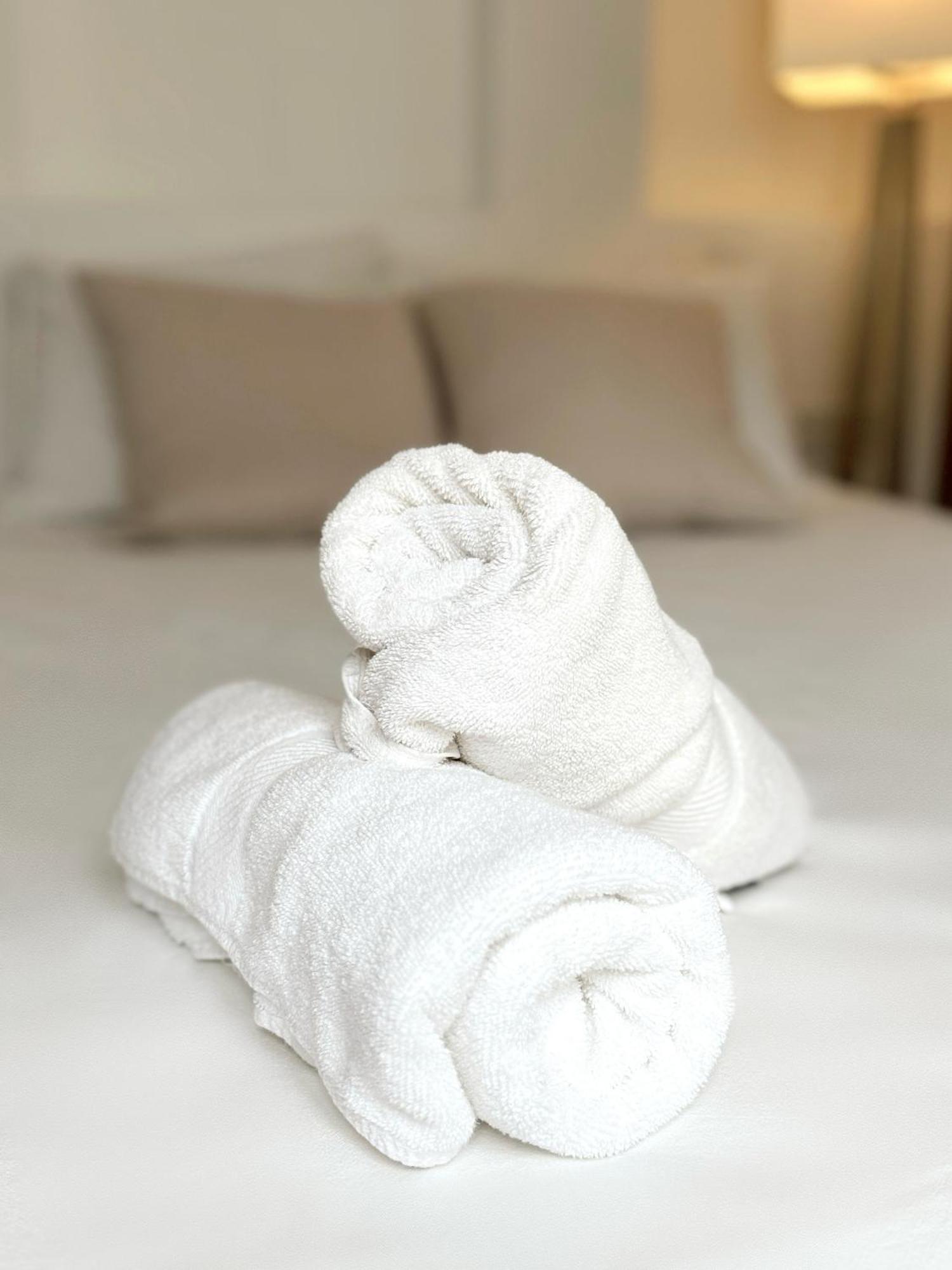 Fabulous City Centre Apartment - Grand Central House Gibraltar Ngoại thất bức ảnh