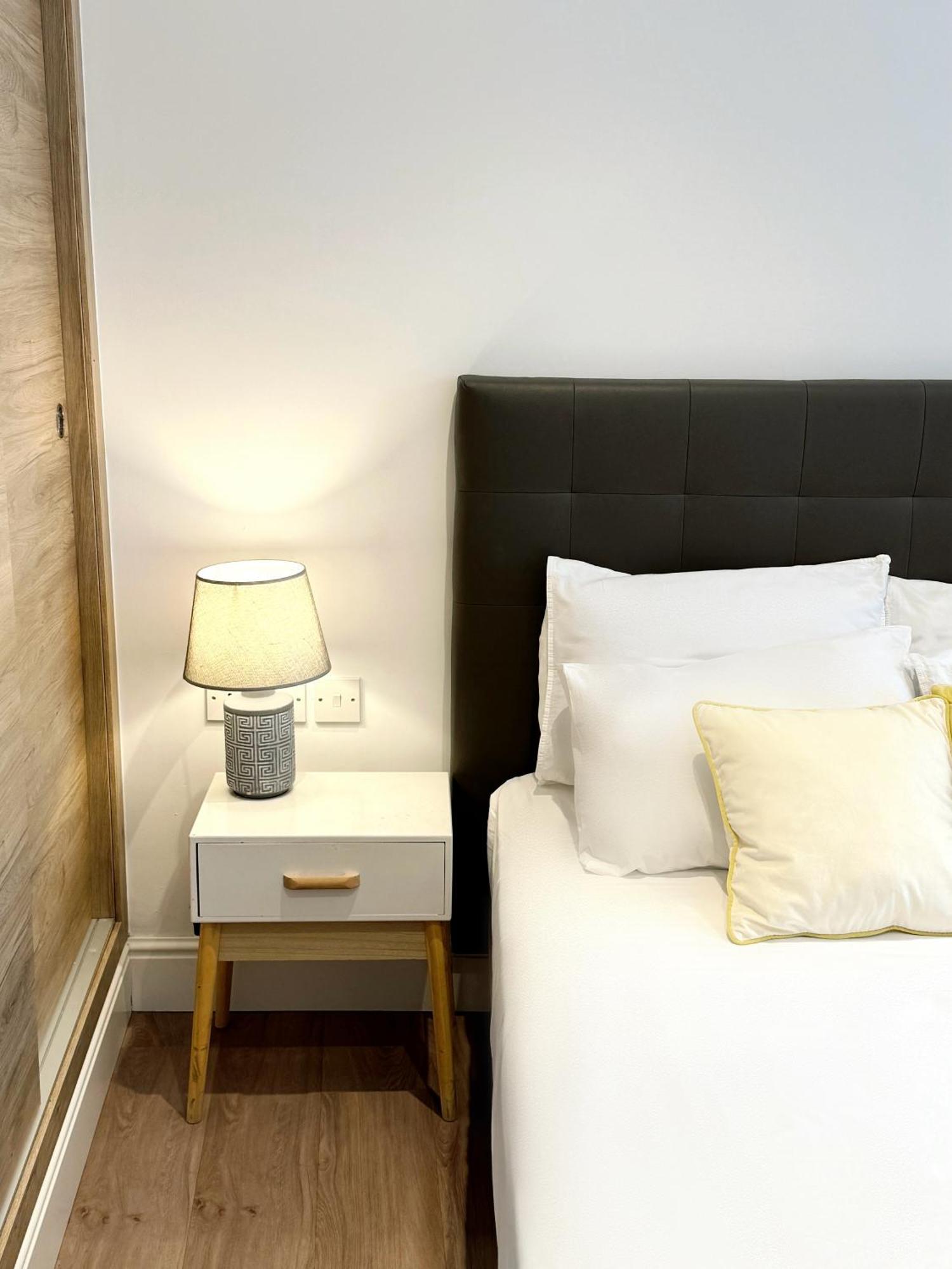 Fabulous City Centre Apartment - Grand Central House Gibraltar Ngoại thất bức ảnh